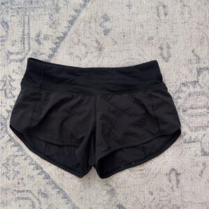 Black Lululemon Speed Up Shorts 2.5”